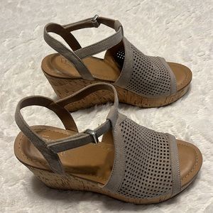 Franko Sarto Beige Wedge Heel sandal Size US Womans 5.5